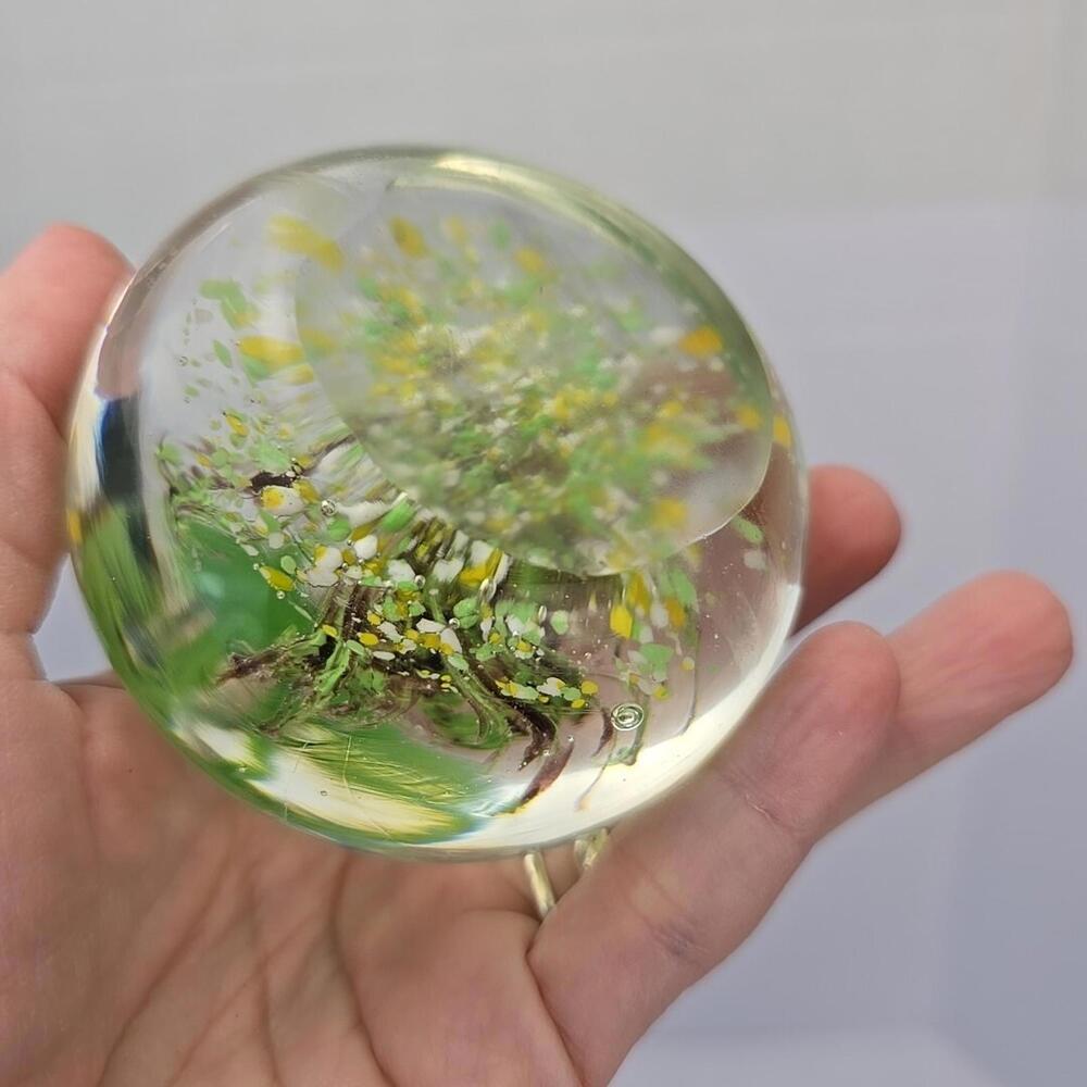 Vtg Art Glass Paper Weight With Green Shrimp Yellow, White & Green Brown Swirl - Picture 12 of 15